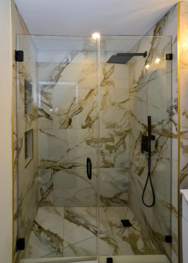 Stoneham Modern Two Bedroom Condo - Boston מראה חיצוני תמונה
