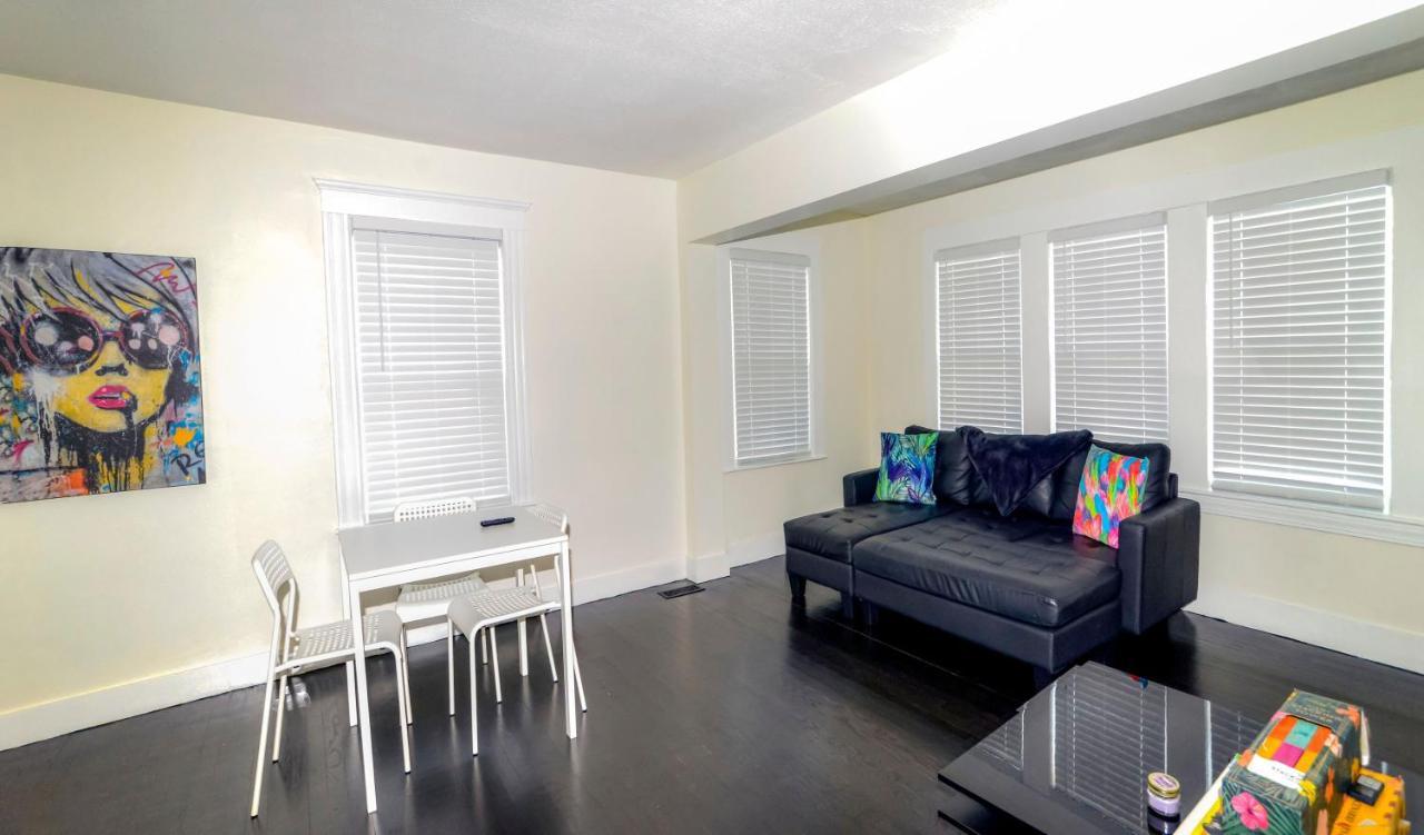Stoneham Modern Two Bedroom Condo - Boston מראה חיצוני תמונה