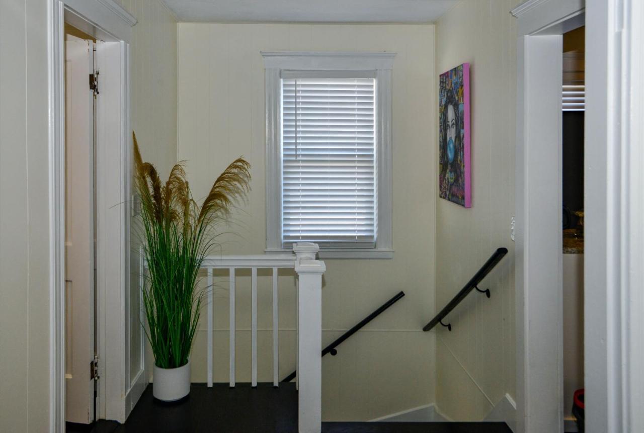 Stoneham Modern Two Bedroom Condo - Boston מראה חיצוני תמונה