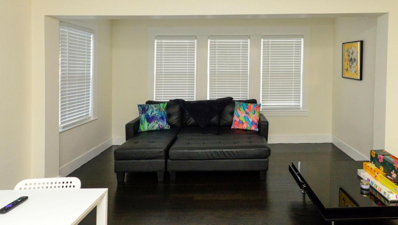 Stoneham Modern Two Bedroom Condo - Boston מראה חיצוני תמונה