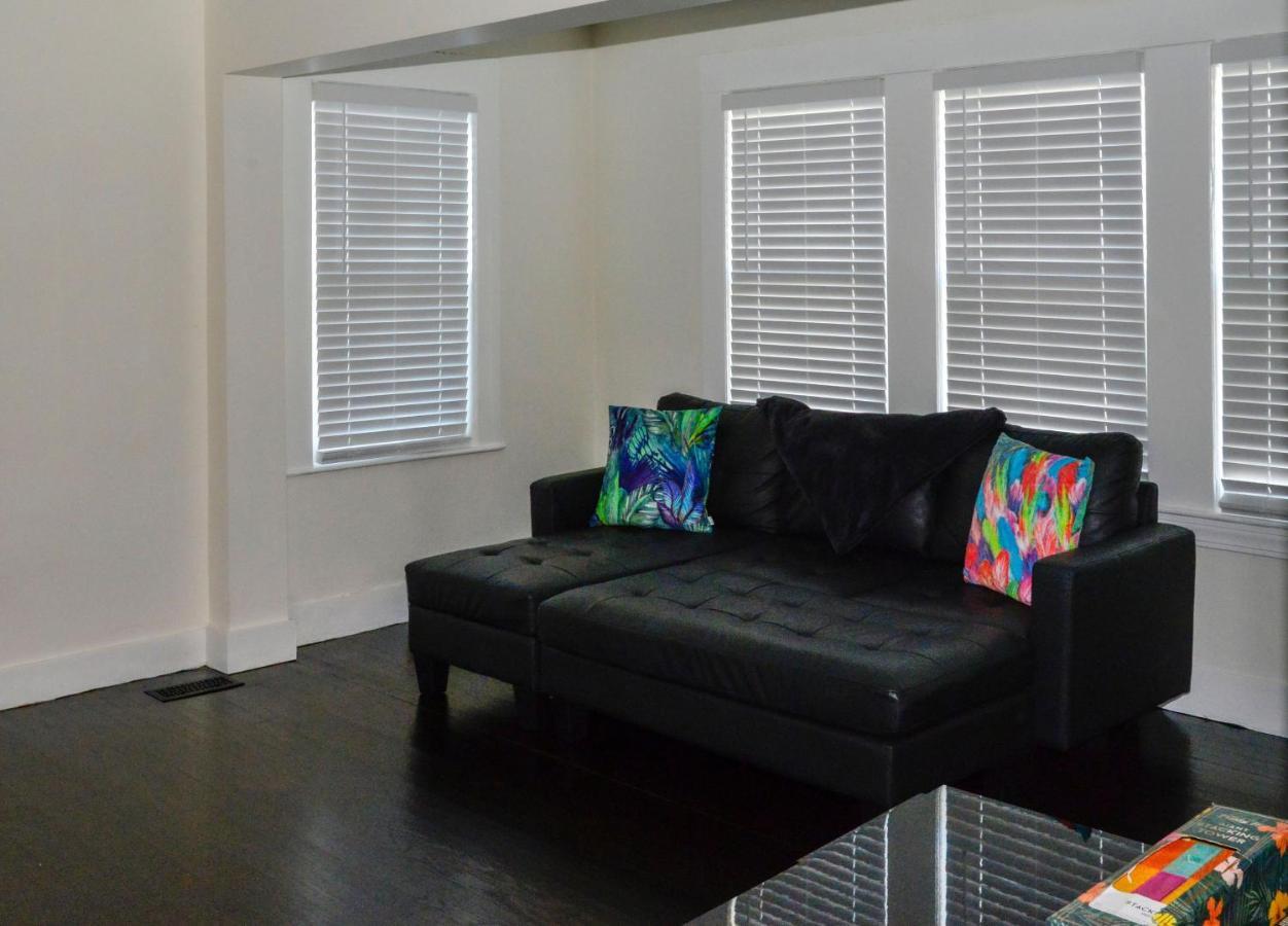 Stoneham Modern Two Bedroom Condo - Boston מראה חיצוני תמונה