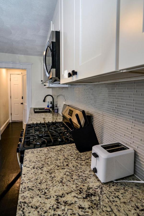 Stoneham Modern Two Bedroom Condo - Boston מראה חיצוני תמונה