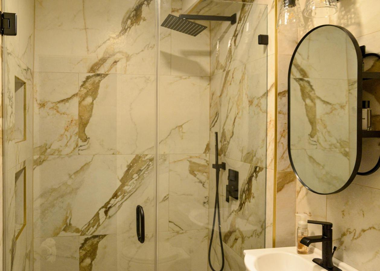 Stoneham Modern Two Bedroom Condo - Boston מראה חיצוני תמונה
