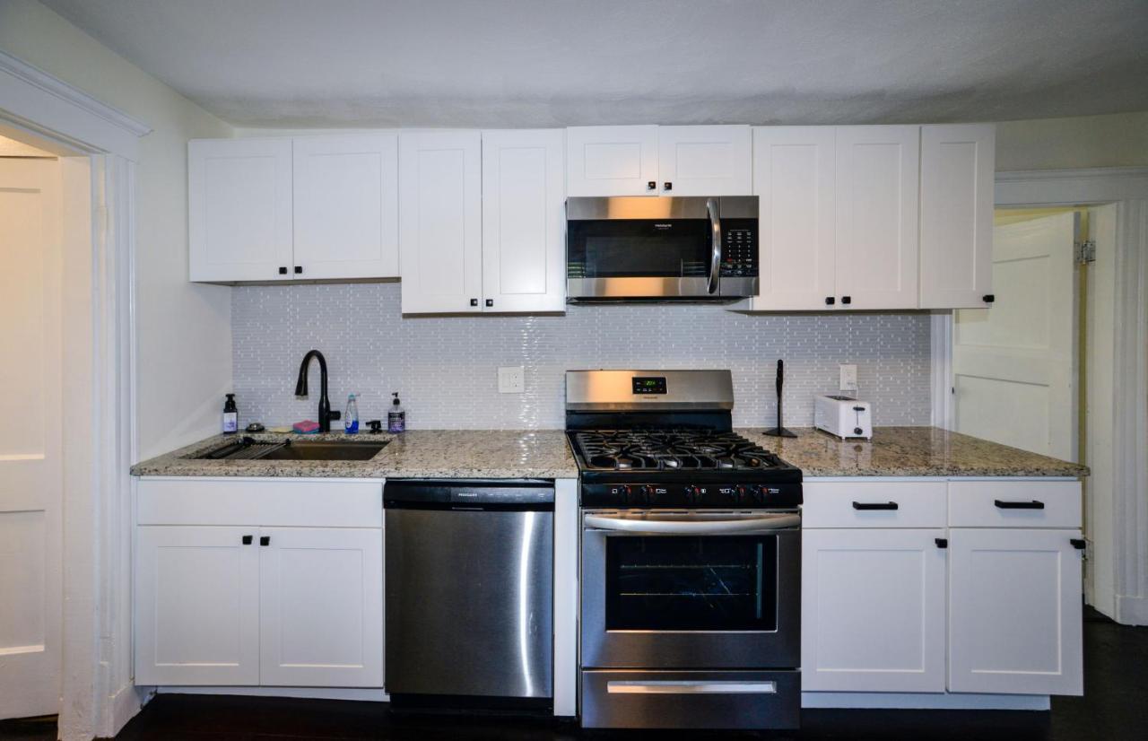 Stoneham Modern Two Bedroom Condo - Boston מראה חיצוני תמונה