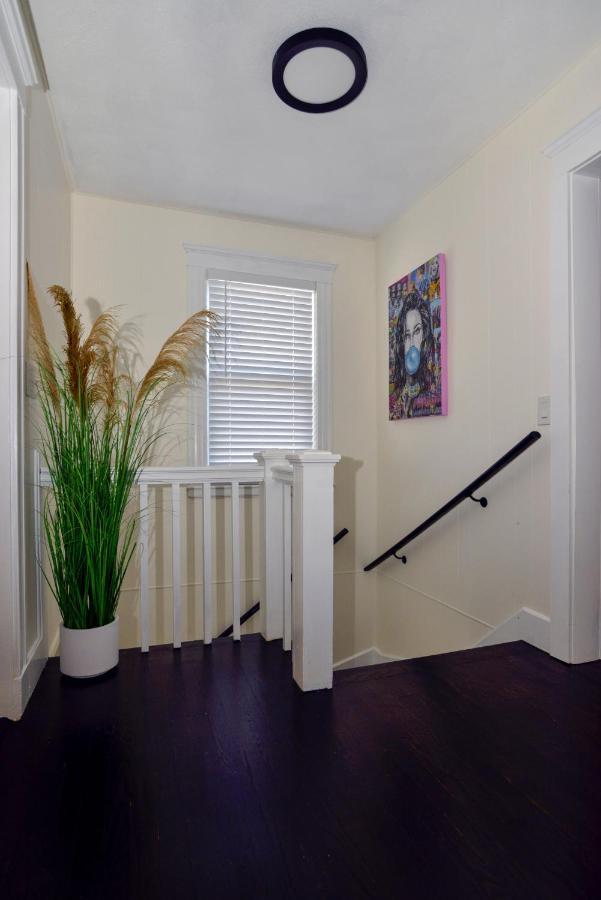 Stoneham Modern Two Bedroom Condo - Boston מראה חיצוני תמונה