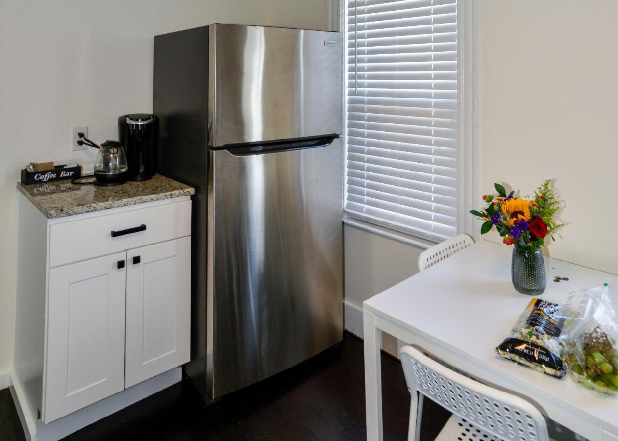 Stoneham Modern Two Bedroom Condo - Boston מראה חיצוני תמונה